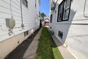 116-16 167th St, Jamaica, NY 11434 - Photo 22