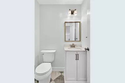 42 Linwood Road N #B, Port Washington, NY 11050 - Photo 14