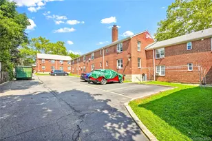 35-14 192nd St, Flushing, NY 11358 - Photo 16