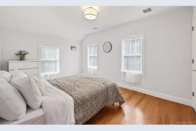 12 Pleasant Avenue, Westhampton, NY 11977 - Photo 24