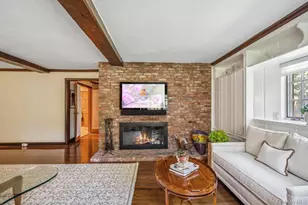 34 Wensley Dr, Great Neck, NY 11021 - Photo 4