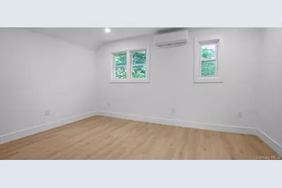 3343 Mickle Avenue, Bronx, NY 10469 - Photo 10