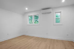 3343 Mickle Ave, Bronx, NY 10469 - Photo 10