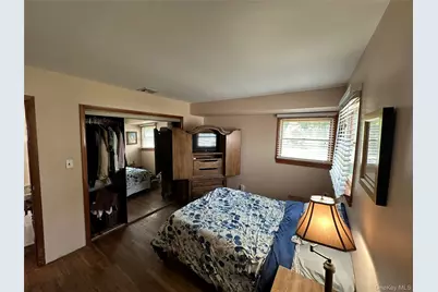 1612 N Gardiner Drive, Bay Shore, NY 11706 - Photo 16