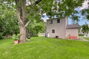 429 Kaplan Ave, Greenport, NY 11944 - Photo 10