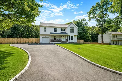 10 Cedar Lane, Medford, NY 11763 - Photo 2