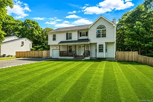 10 Cedar Ln, Medford, NY 11763 - Photo 4