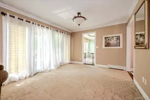 150 Harborview Dr, Massapequa, NY 11758 - Photo 16