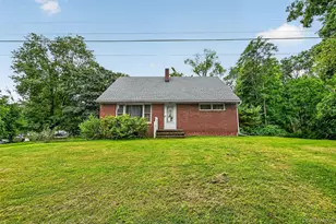88 Marple Rd Ext, Poughkeepsie, NY 12603 - Photo 2
