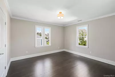 288 Crestwood Avenue, Tuckahoe, NY 10707 - Photo 14