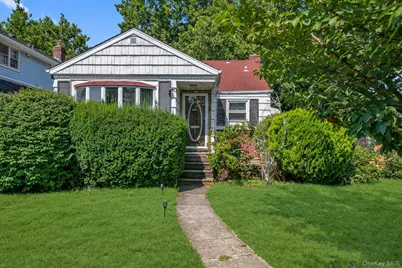 146 Claflin Boulevard, Franklin Square, NY 11010 - Photo 1