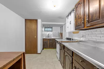 146 Claflin Boulevard, Franklin Square, NY 11010 - Photo 22