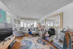 146 Claflin Blvd, Franklin Square, NY 11010 - Photo 2