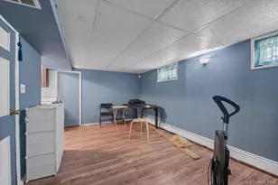 146 Claflin Blvd, Franklin Square, NY 11010 - Photo 18
