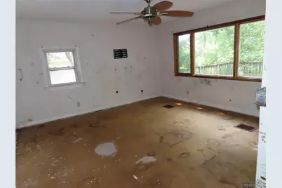 4 Wilbur Road, Pleasant Valley, NY 12569 - Photo 8