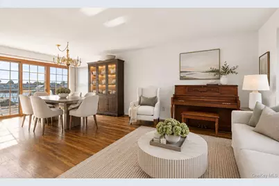 2718 Riverside Drive, Wantagh, NY 11793 - Photo 12