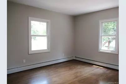 554 Mill Road, Coram, NY 11727 - Photo 20