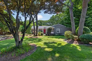 9 Acorn Path, East Quogue, NY 11942 - Photo 4