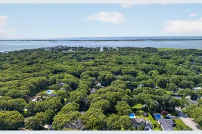 9 Acorn Path, East Quogue, NY 11942 - Photo 50