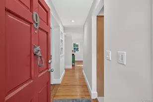 9 Acorn Path, East Quogue, NY 11942 - Photo 6