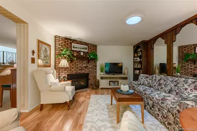 297 Brettonwoods Drive, Coram, NY 11727 - Photo 12