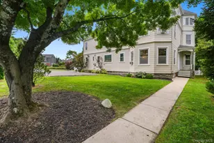8 Bolton Pl, Port Chester, NY 10573 - Photo 2