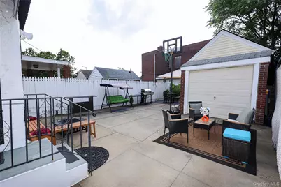 13446 229th Street, Springfield Gardens, NY 11413 - Photo 26