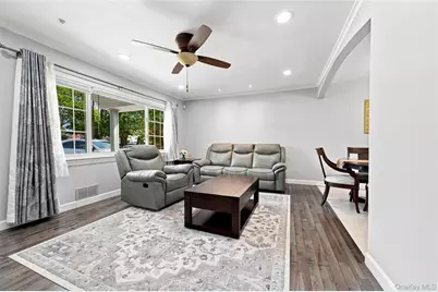1230 Parkwood Drive, Merrick, NY 11566 - Photo 2