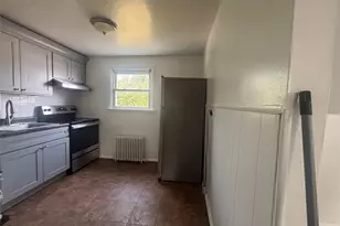 110 N Columbus Ave, Freeport, NY 11520 - Photo 6