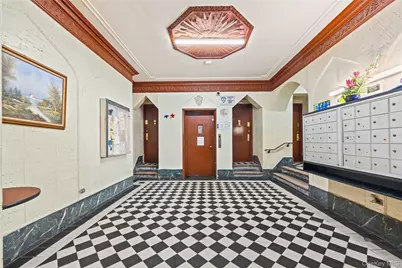 1015 Summit Avenue #4A, Bronx, NY 10452 - Photo 2