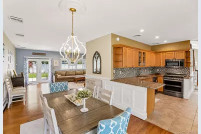 231 Koehl Street, Massapequa Park, NY 11762 - Photo 6