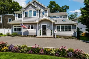 231 Koehl St, Massapequa Park, NY 11762 - Photo 2