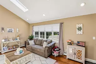 231 Koehl St, Massapequa Park, NY 11762 - Photo 4