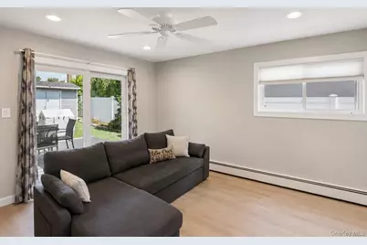 231 Koehl Street, Massapequa Park, NY 11762 - Photo 10