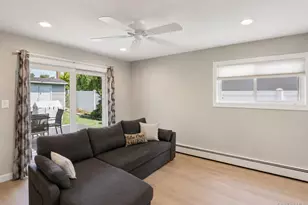 231 Koehl St, Massapequa Park, NY 11762 - Photo 10