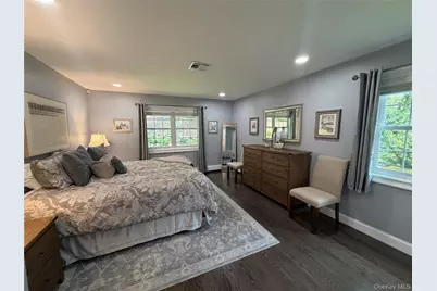 457 Wolf Hill, Dix Hills, NY 11746 - Photo 18