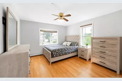 308 Bedell Street, Freeport, NY 11520 - Photo 28