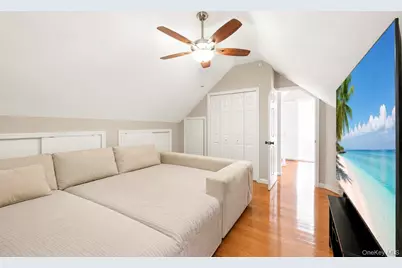 308 Bedell Street, Freeport, NY 11520 - Photo 42