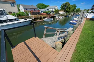 308 Bedell St, Freeport, NY 11520 - Photo 6