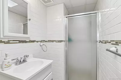1010 Douglas Avenue, Wantagh, NY 11793 - Photo 30