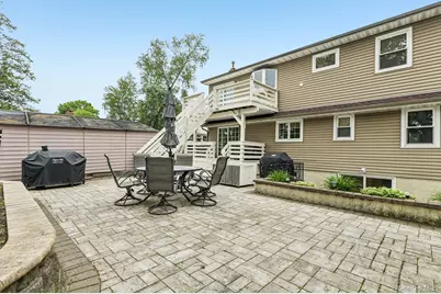 1010 Douglas Avenue, Wantagh, NY 11793 - Photo 36
