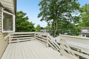 1010 Douglas Ave, Wantagh, NY 11793 - Photo 34