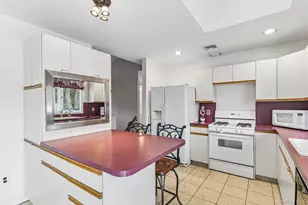 1010 Douglas Ave, Wantagh, NY 11793 - Photo 18