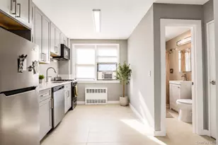 470 E Broadway, Long Beach, NY 11561 - Photo 8