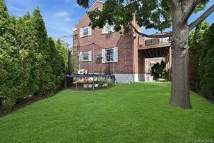 260-70 73rd Ave, Glen Oaks, NY 11004 - Photo 24