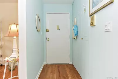 2 Lenox Court #704, Suffern, NY 10901 - Photo 4