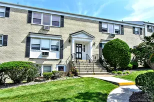 2 Lenox Ct, Suffern, NY 10901 - Photo 2