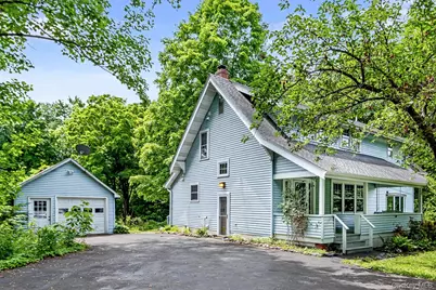 102 E Market Street, Hyde Park, NY 12538 - Photo 2