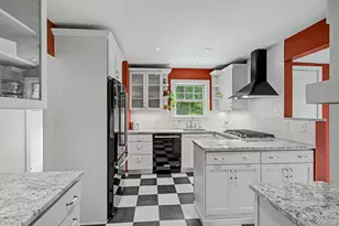 102 E Market St, Hyde Park, NY 12538 - Photo 20