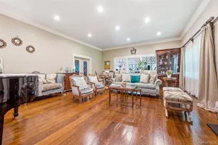 60 Wensley Dr, Great Neck, NY 11020 - Photo 10